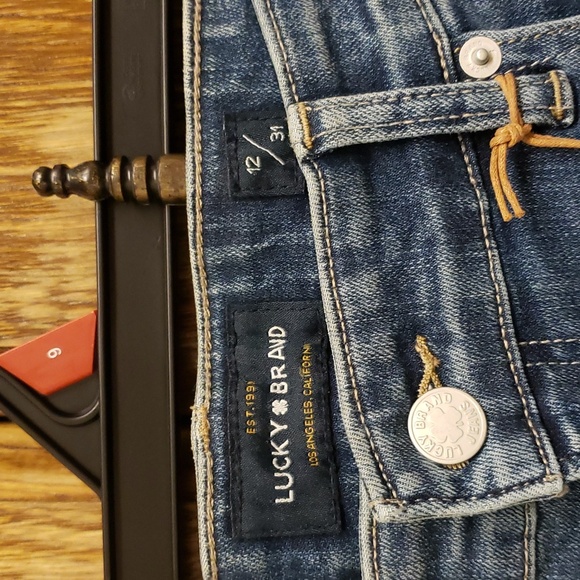 NWT LUCKY BRAND JEANS (12) - Picture 3 of 8